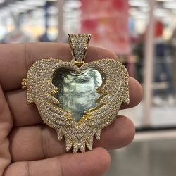 Heart Locket for picture install available in 14K Gold Finish