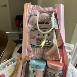 Hello Kitty Spa Set