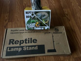 Reptile light accessory with its stand lamp