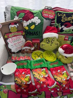 Grinchmas decorations