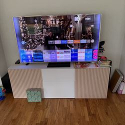 65’’ Samsung Smart Tv - Good Condition. 