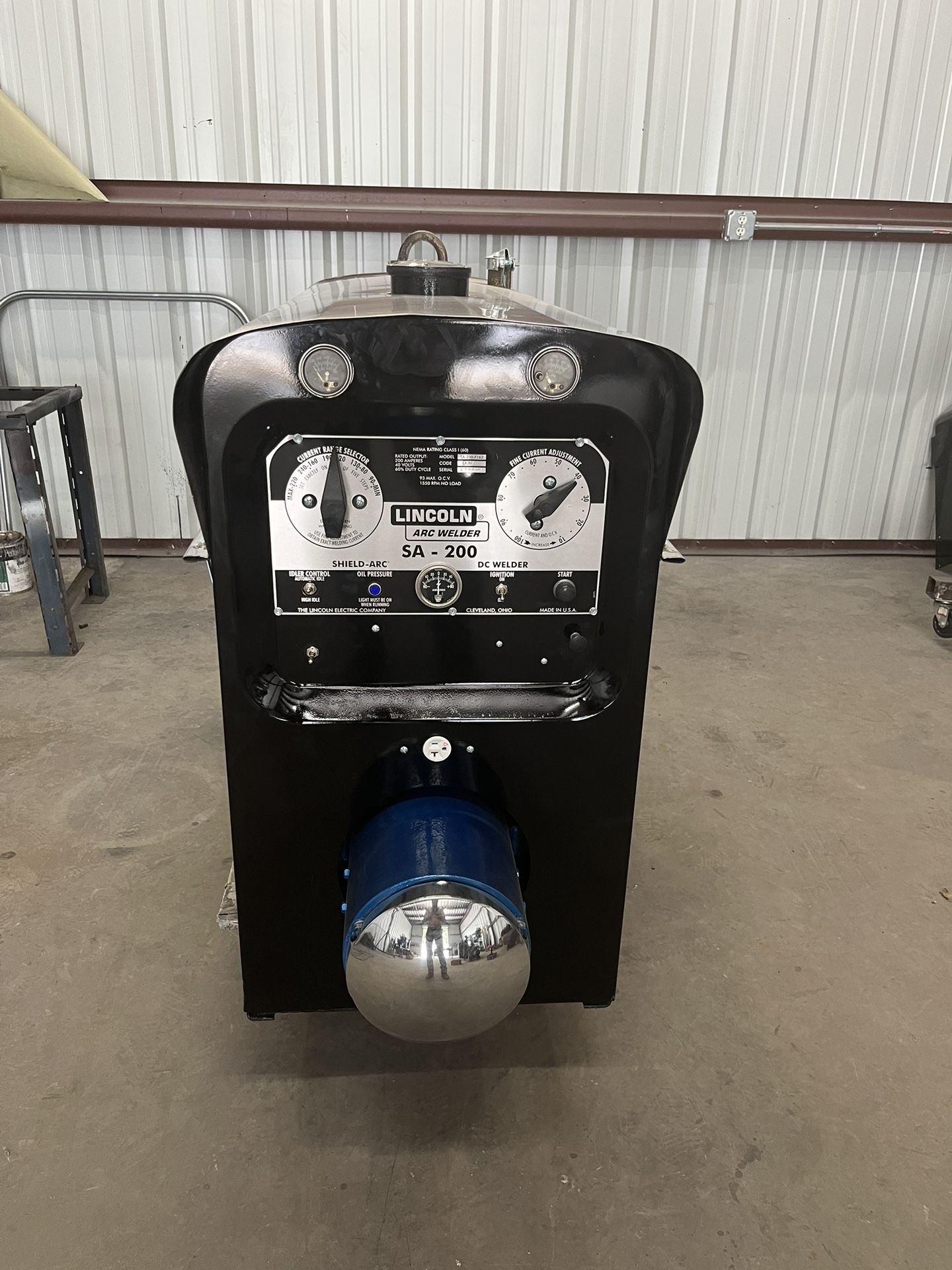 SA 200 Lincoln Welder