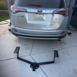 Toyota RAV4 Hitch