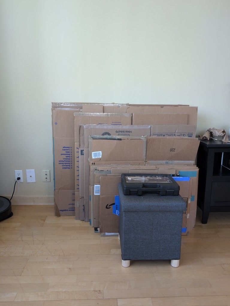 31 Moving Boxes - Excellent Condition