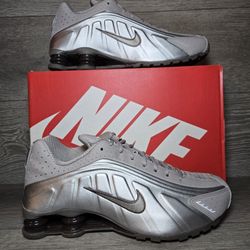 Nike Shox R4 Running Shoes Cave Stone HQ1988-200 Mens Sizes New (SEE DESCRIPTION FOR SIZES AVAILABLE)