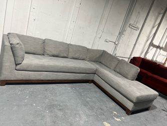 SECTIONAL COUCH SOFA