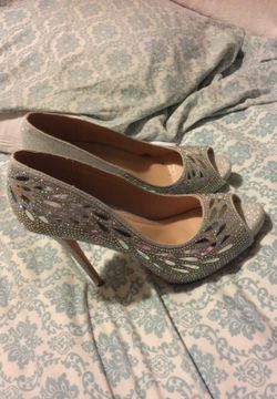 Cindy, brand new shoe , size 10