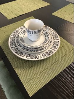 Find China set serving for 6+ extra