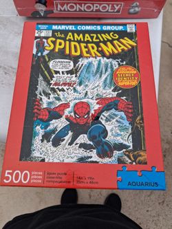 Aquarius 500-piece jigsaw puzzle depicting the cover of The Amazing Spider-Man #151 comic