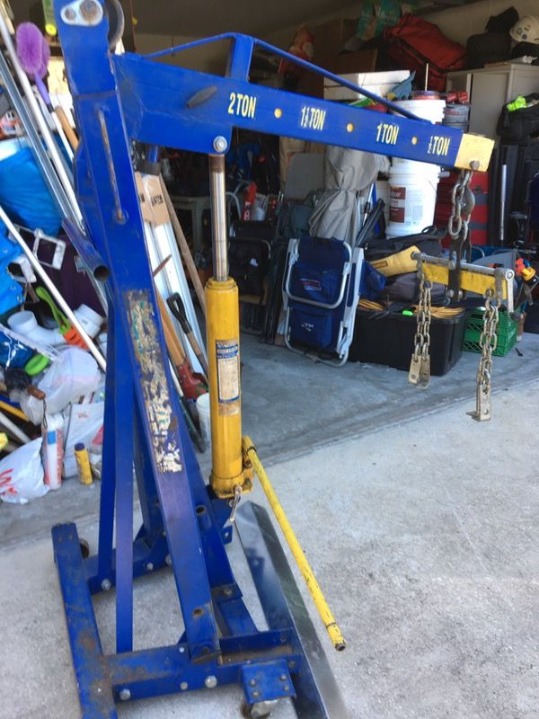 GOODYEAR RACING 2-TON SHOP CRANE LIFT