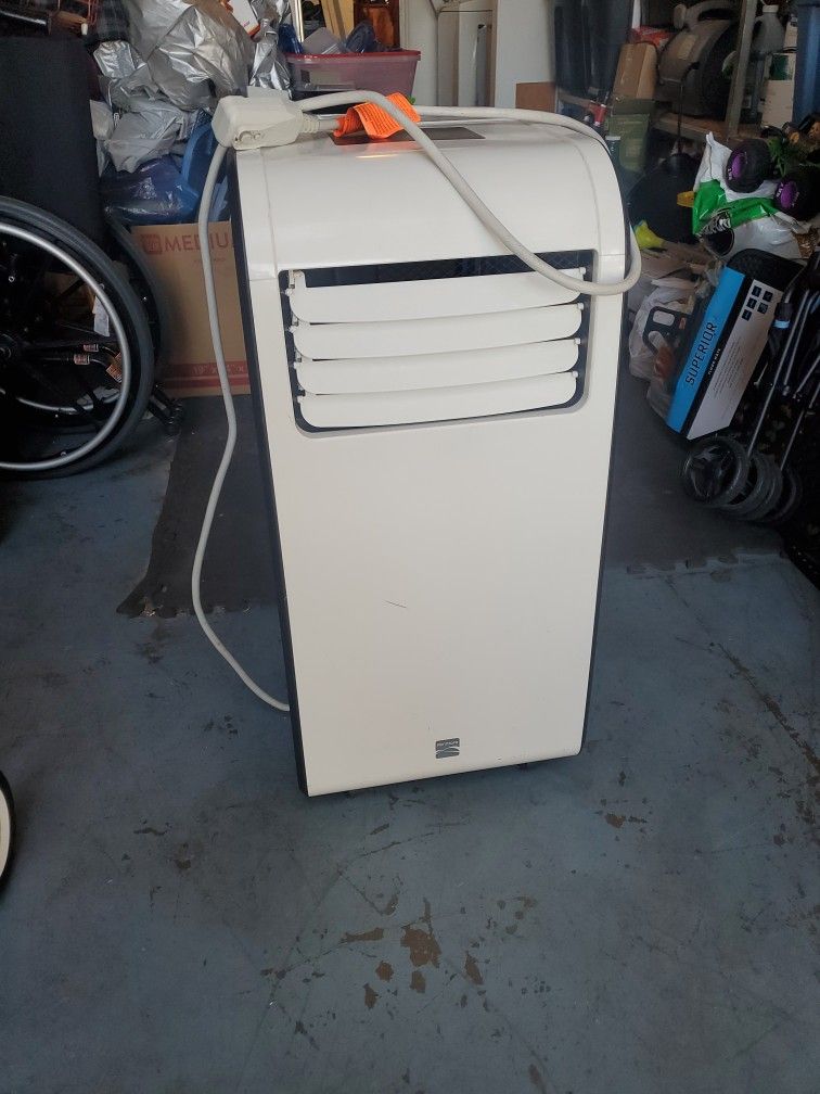 Portable air conditioner