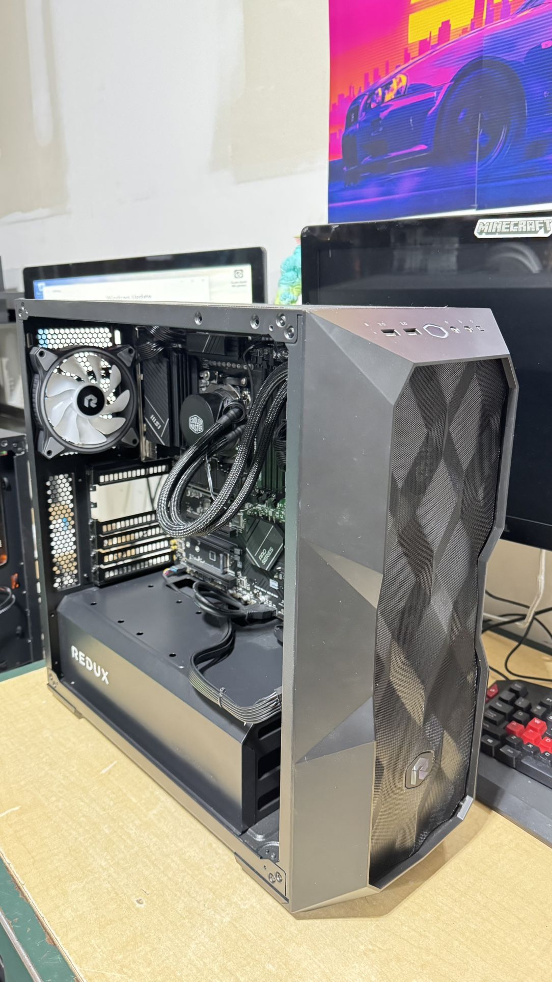 AM5 Gaming Computer Case Including Working Parts Inside