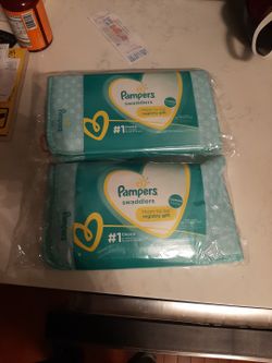 2 Pampers Registry Gift Includes Pack Of Baby Wipes, Changing Pad, NB Diaper. Bulk Wholesale Deals