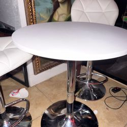 Juego bistró moderno – Mesa + 2 sillas bar stool – Como nuevo 