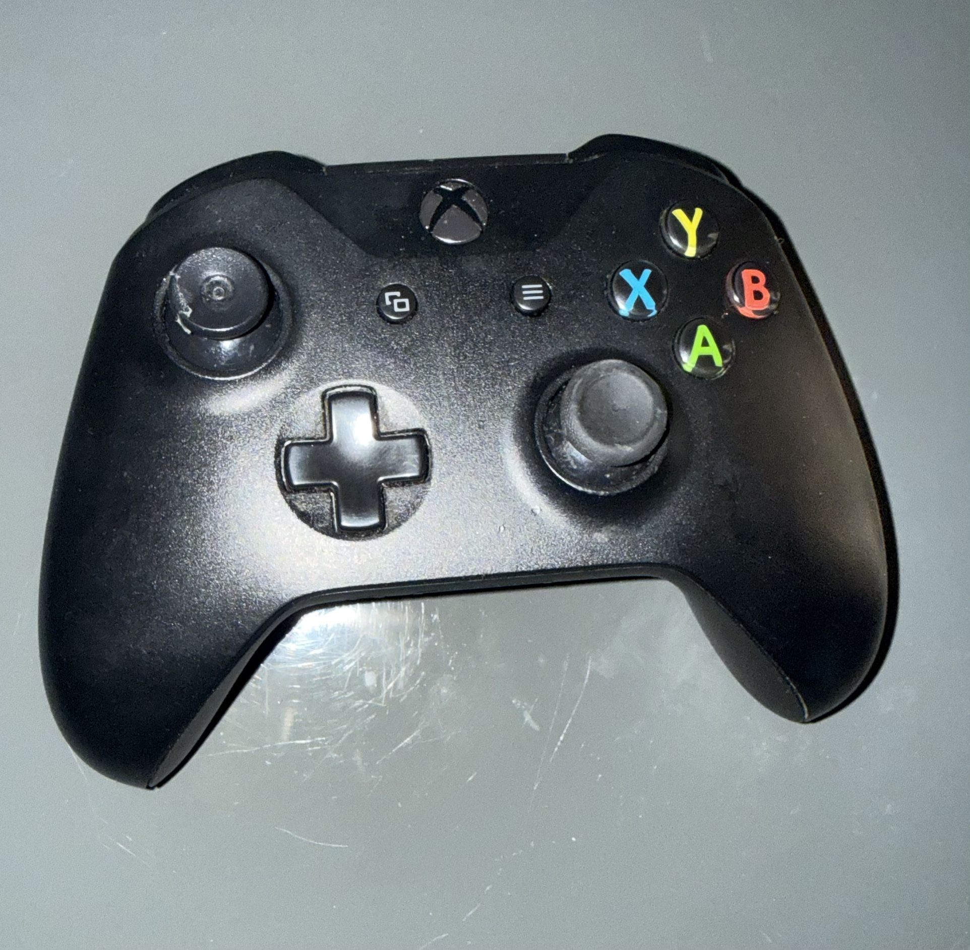 XBOX ONE GAMING CONTROLLER