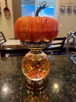 Fall Pumpkin Snow Globe Decorative Figurine
