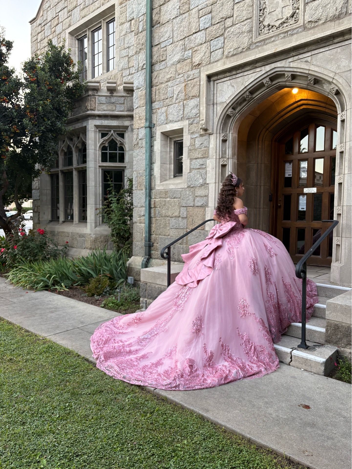 strapless wedding dress satin Minimalist Dresses with Sweetheart Neckline, High Slit & Pockets VW2088 frill mini dress Color:Orange Pink HELSI Lily Floral Beaded Strapless pointed sweetheart neckline