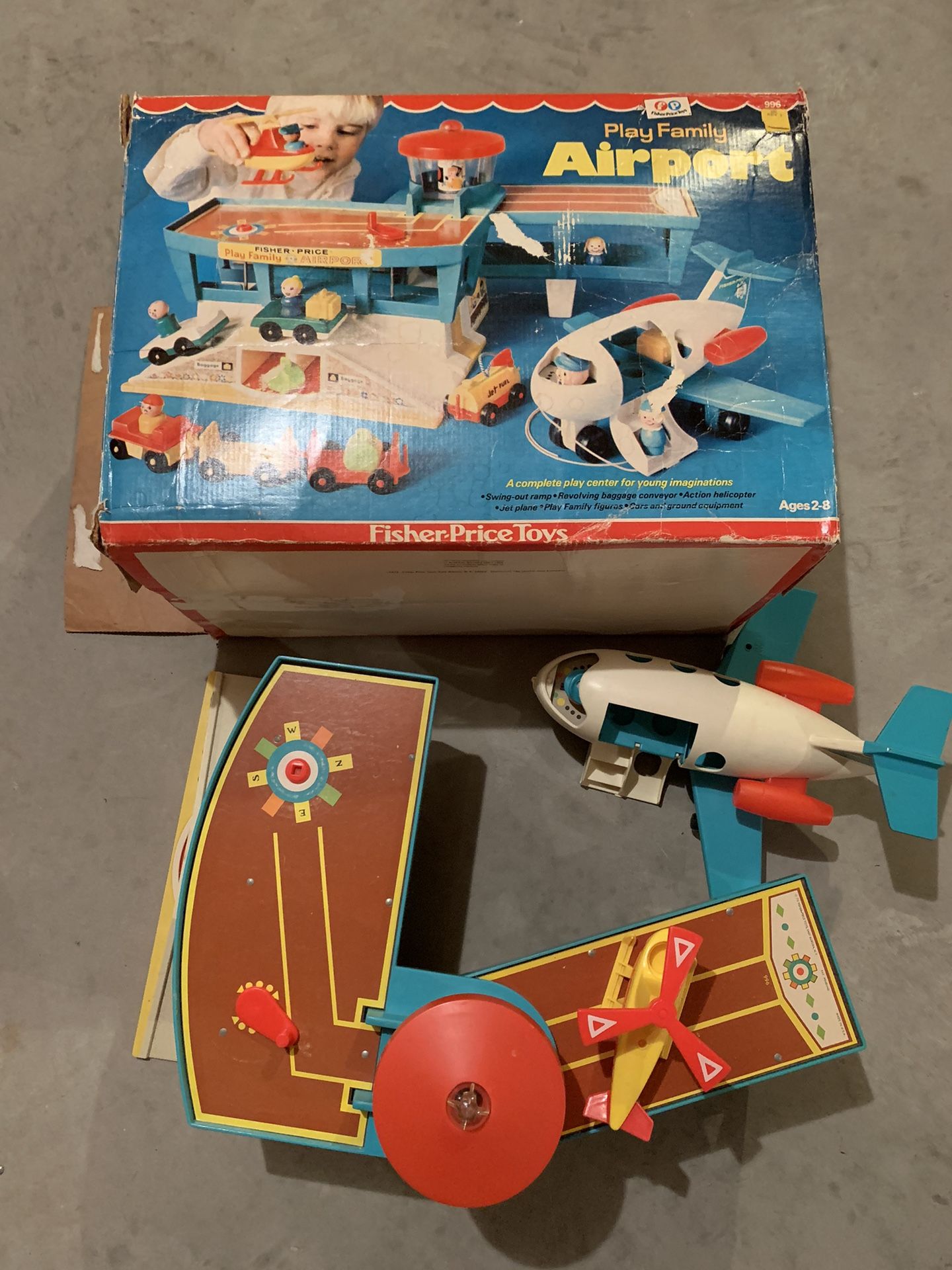 Fisher Price PLAY FAMILY AIRPORT #996 From 1972–COMPLETE SET with ORIGINAL BOX