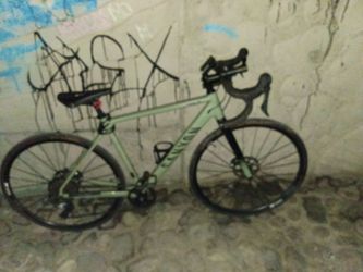 Brand: Canyon Gravel Bike