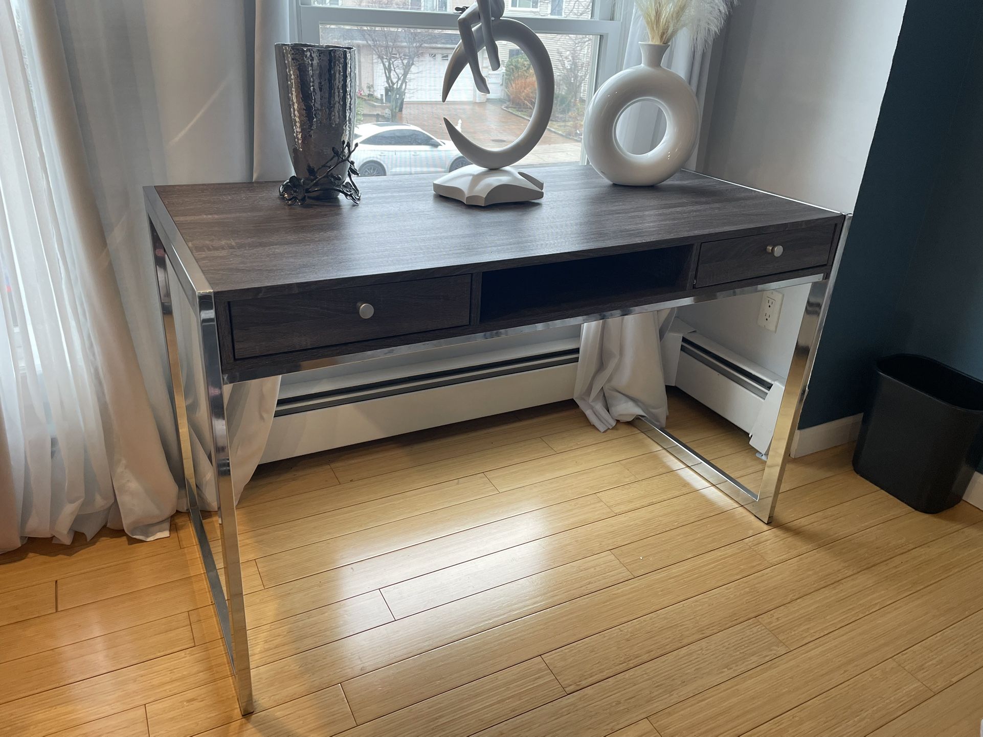 Cute small office desk 