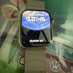 Apple Watch Series 9 45mm Cellular And GPS