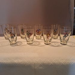 VINTAGE SET of 8 Scottish Highlander Drinking Glasses