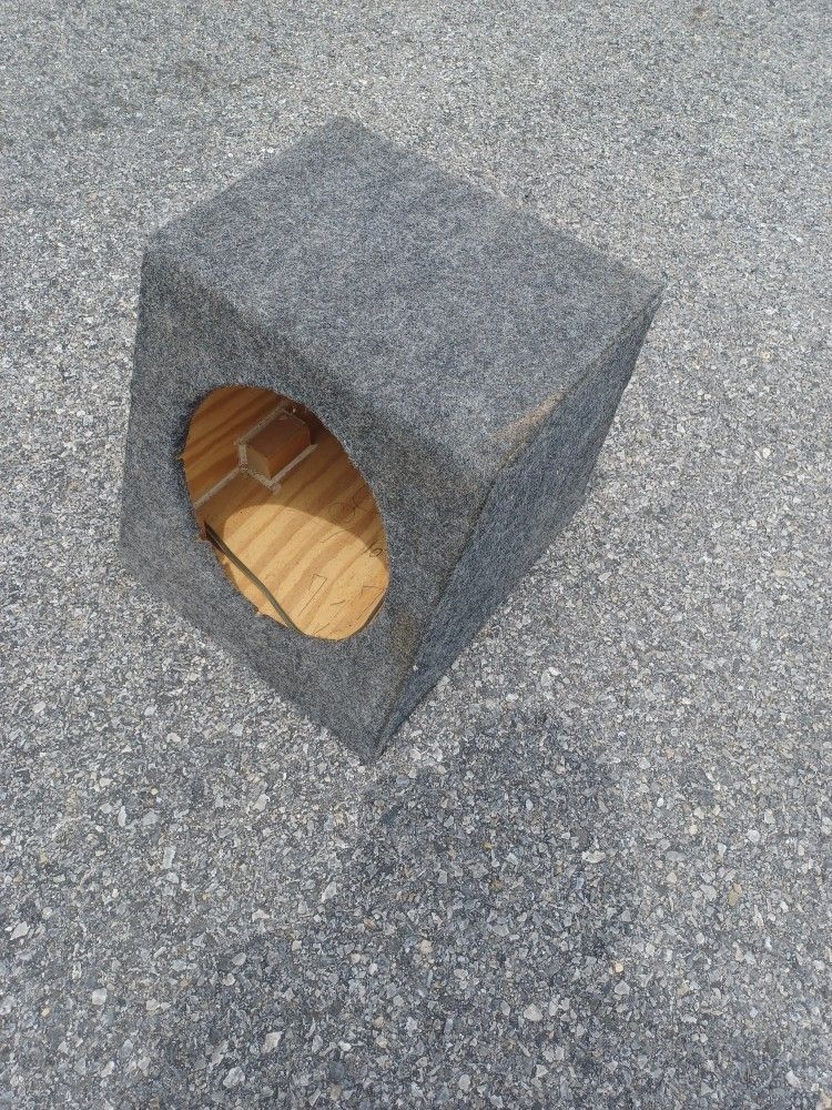 Custom Speaker Box 10" Sealed