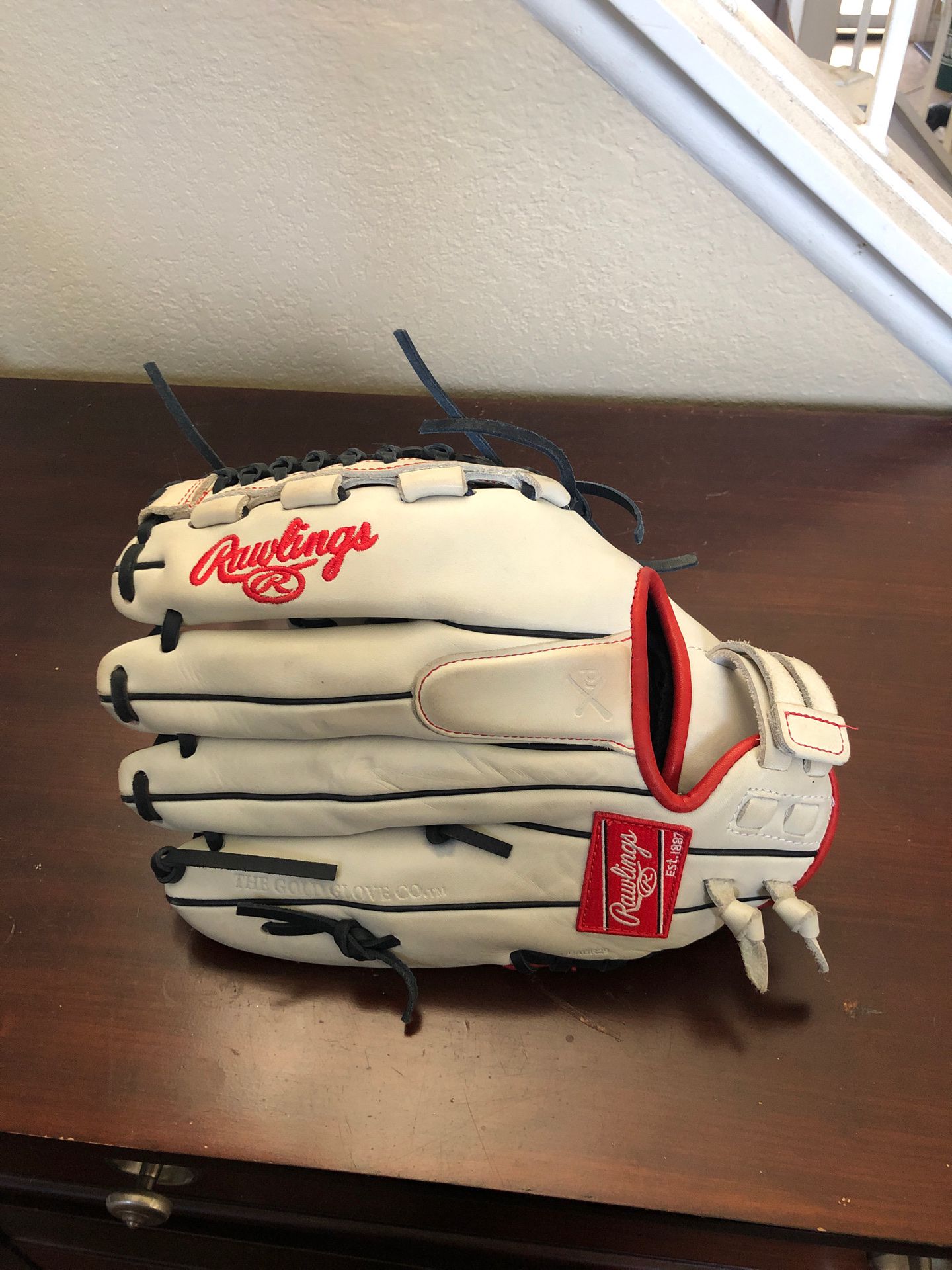 Fastpitch softball Glove