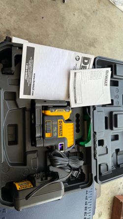Dewalt cross line green light laser