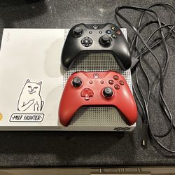 Xbox One S With 2 Controllers