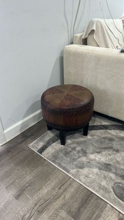 Sitting- foot stool