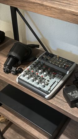 AT2020 & Behringer MixAmp