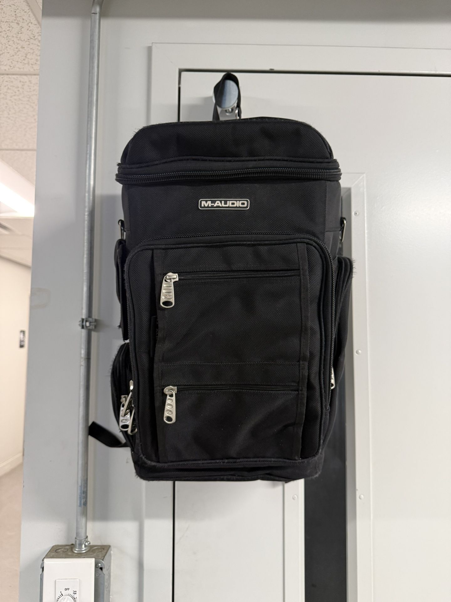 M-AUDIO Studio Backpack Bag Laptop Carrying Bag (Good condition) PICK UP IN CORNELIUS