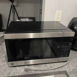 GE Air Fry Convection Microwave – Stainless Steel