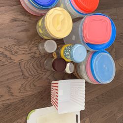 Plastic Storage Containers 