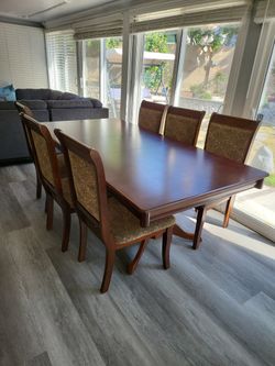 Wood table With 6 Chairs