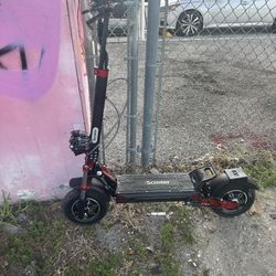 Electric Scooter!  38mph Brand New!