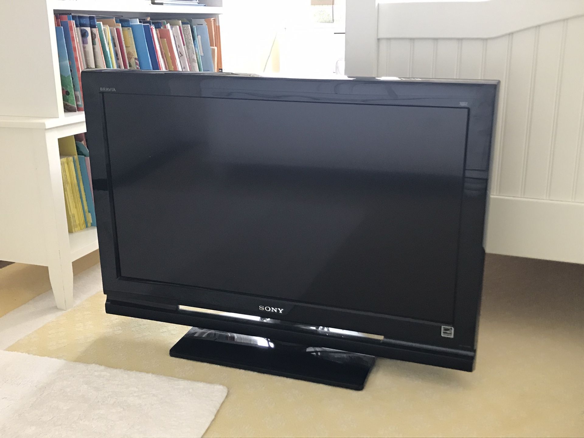 Sony 32-inch TV