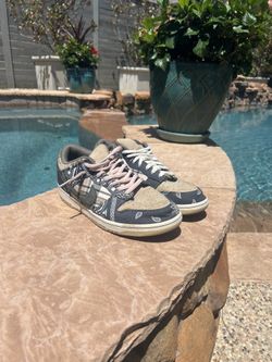 Travis Scott Nike SB Dunk Size 12