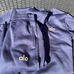 Alo yoga set  woman size small
