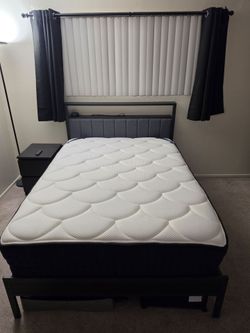 DreamCloud 14" Full Size Hybrid Mattress - Medium Firm