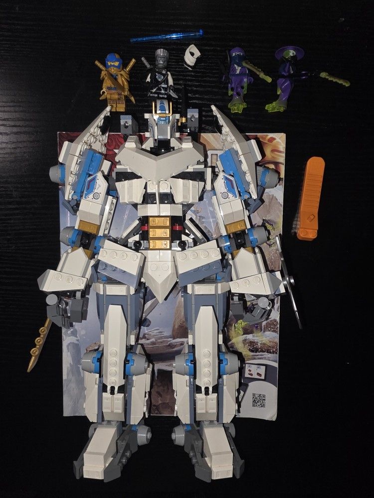 Lego Ninjago Zane's Titan Mech Battle Set