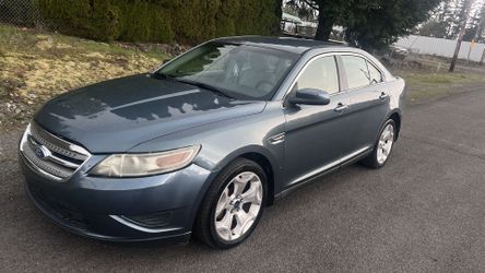 2010 Ford Taurus