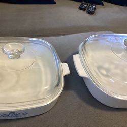 TWO Vintage Corning Ware Blue Cornflower  With Lids  A-10-B And 2.5 Liter 4 Pcs REDUCED $24.99