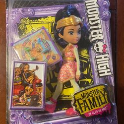 Monster High Monster Family Pharrah De Nile
