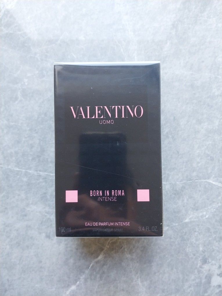 Born In Roma Uomo Intense Valentino Cologne