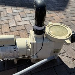 Pentair WhisperFlo 3/4HP Pool Pump – Works Good