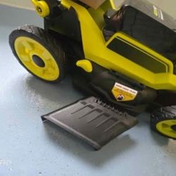 20" Ryobi lawn mower  /LIKE  NEW  Model # RY401170/ High 40v 8.0ah Battery + Charger📍or $200 Jst Lawm Mower