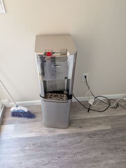 Stainless steel water dispenser 🔥 and ❄️