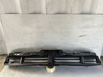 2024 2025 2026 BMW X5 G05 FRONT LOWER AIR SHUTTER OEM 5174